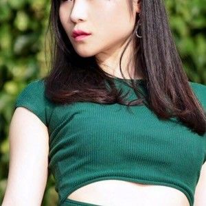 Meet your Posher, Lara